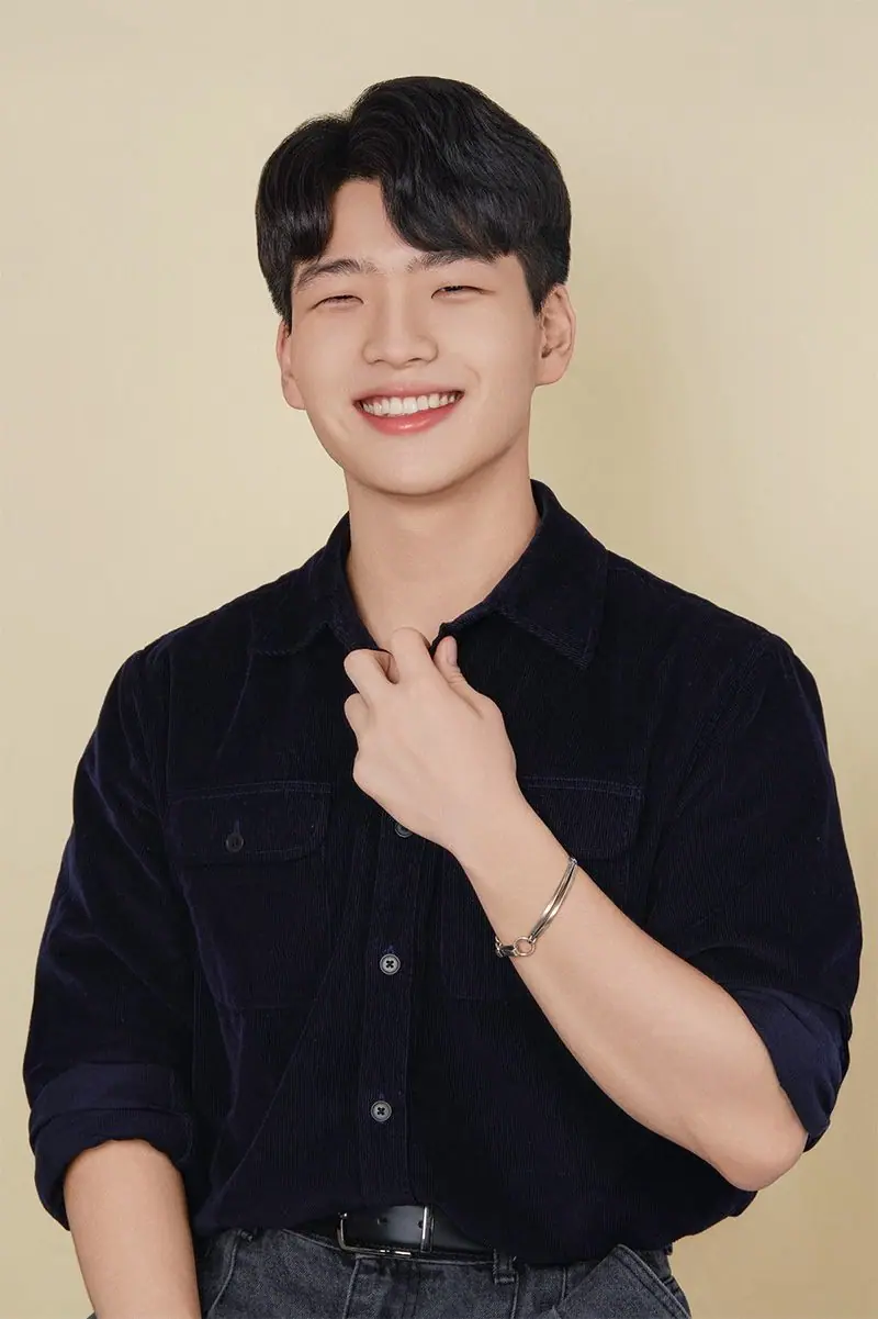 사회자 후보 2